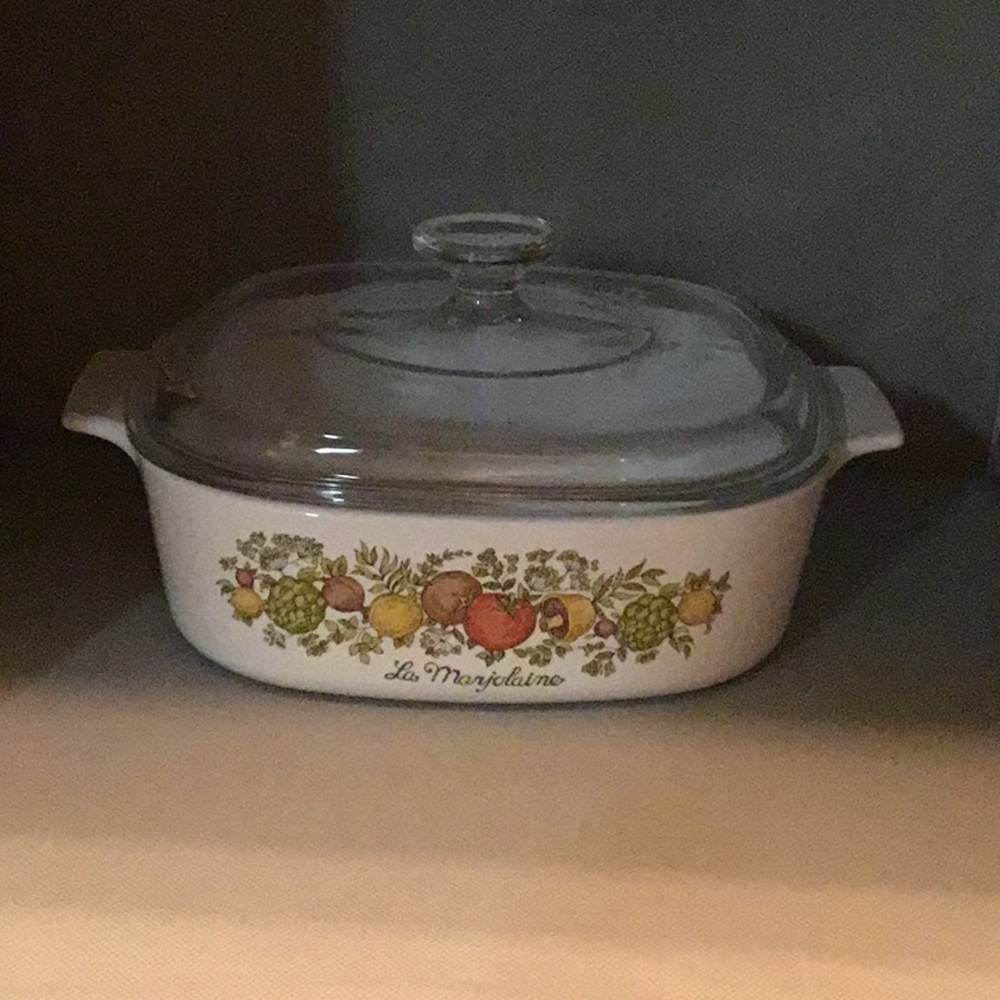 Corning Ware “La Marjolaine” A-2-B 2 Liter